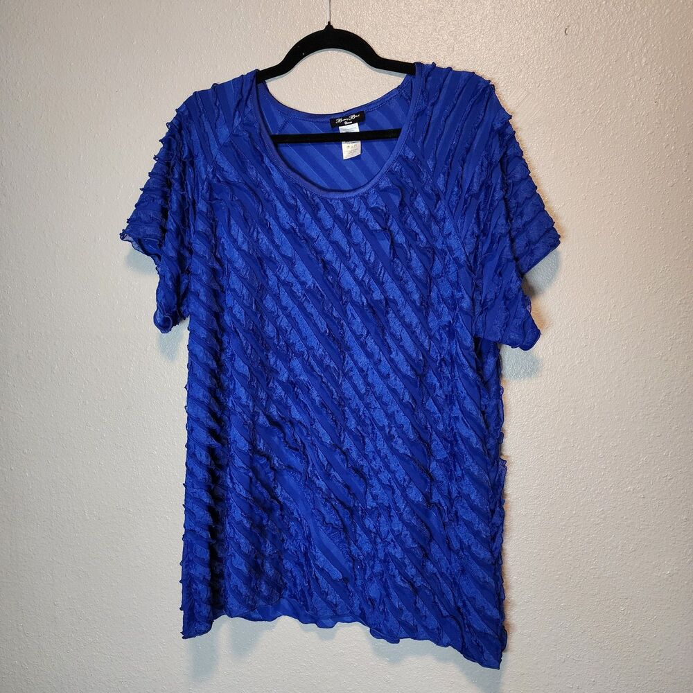 Brittany Black Woman Royal Blue Textured Wavy Ruffle Short Sleeve Top - Size 2X